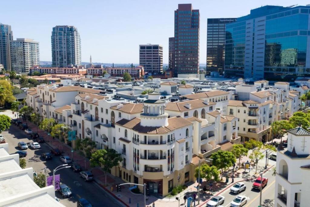 Cozy 2 Bedroom 2 Bathroom With Pool, Gym, * Los Ángeles