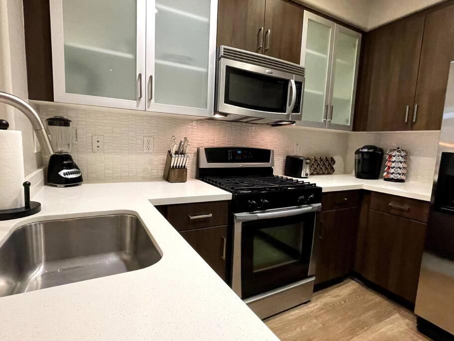 Cozy 2 Bedroom 2 Bathroom With Pool, Gym, Apartahotel